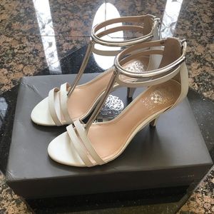 NEW Vince Camuto Sandal